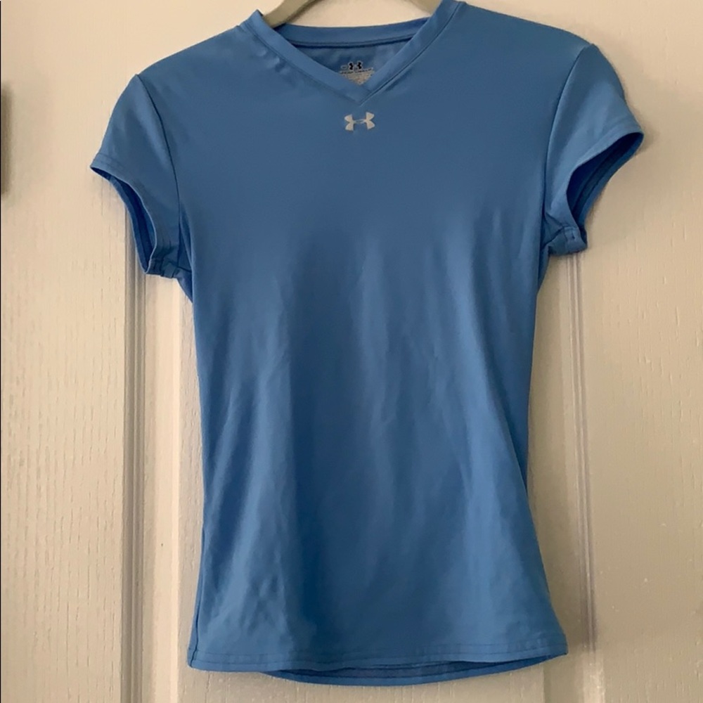 Under Armour v neck tee